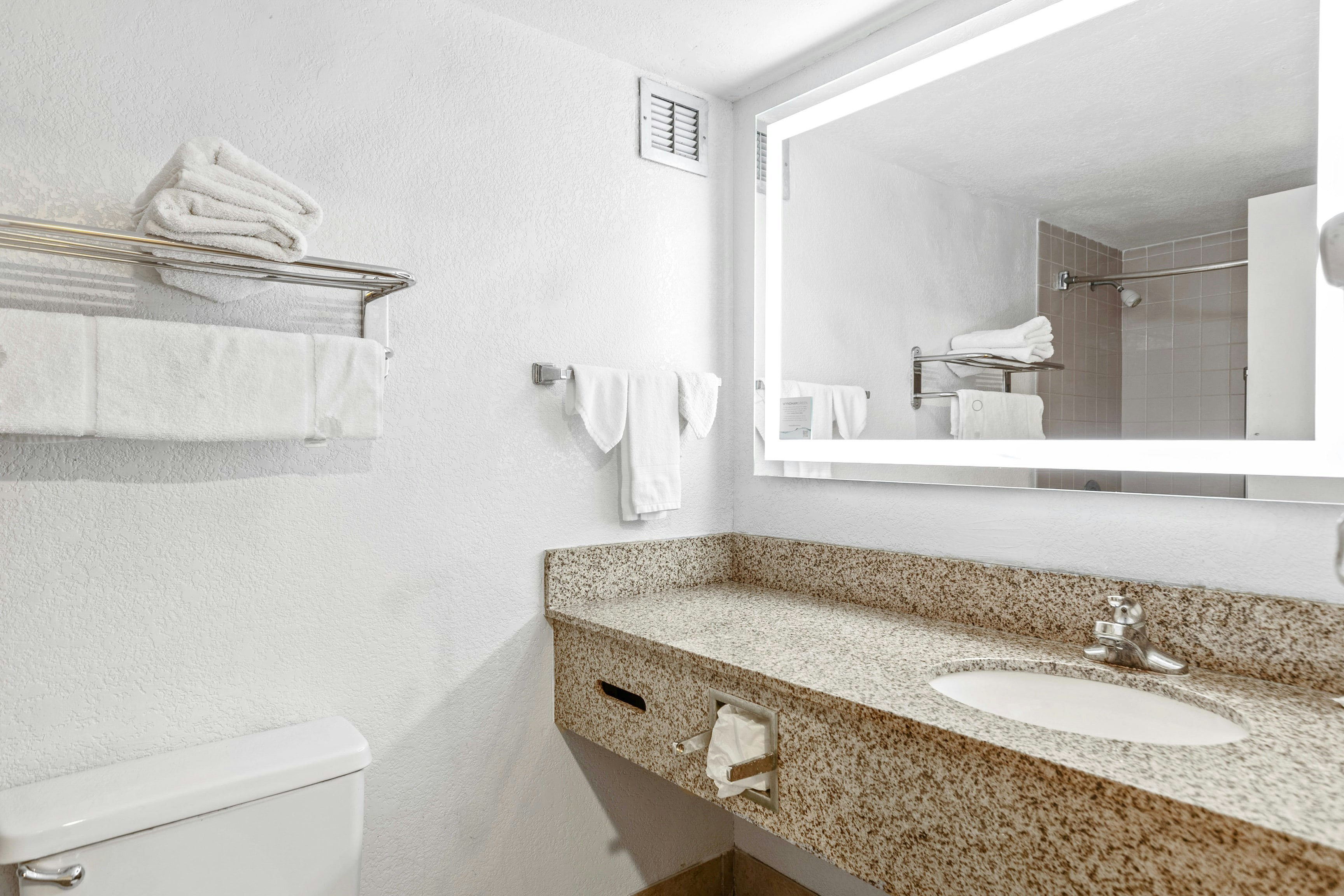 Moonlight Inn Hotel O Hattiesburg, MS 52/54