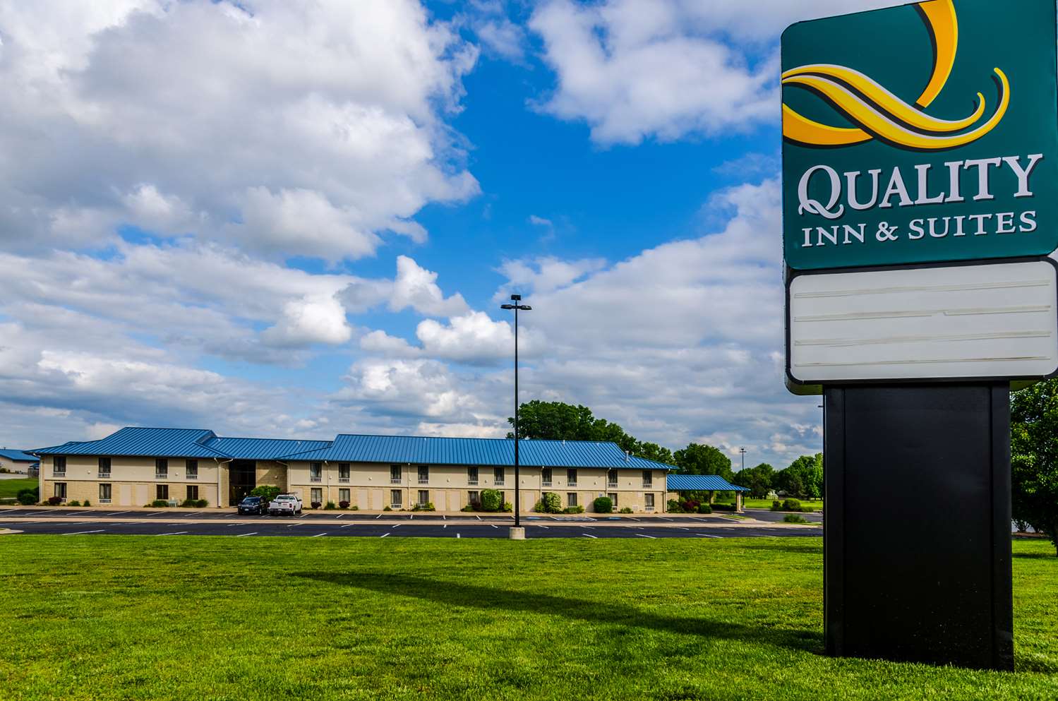 Quality Inn & Suites Winfield 43/44