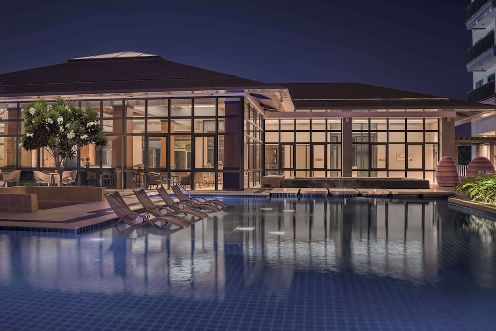 Dusitd2 Davao in DAVAO
