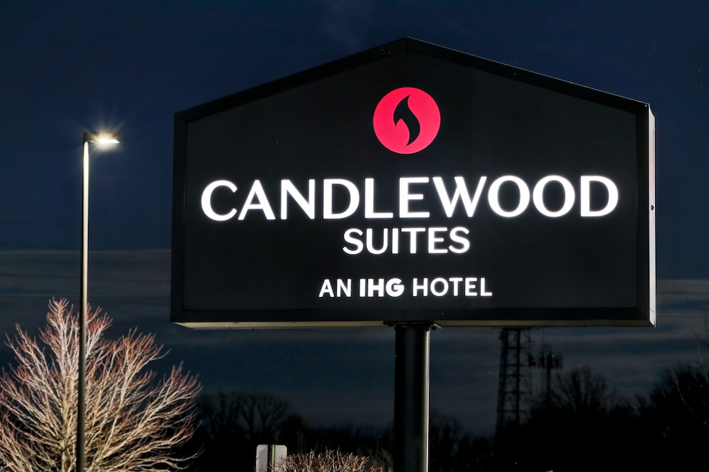 Candlewood Suites Indianapolis - South 6/77