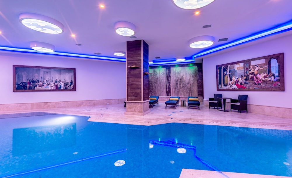 swimming pool spa