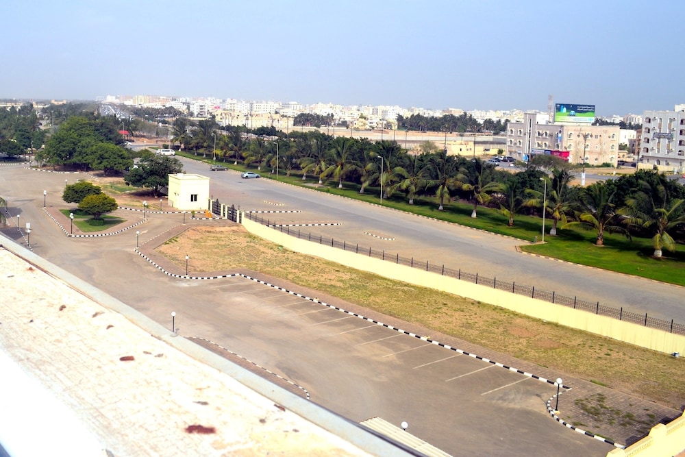 Gateway Salalah 62/69