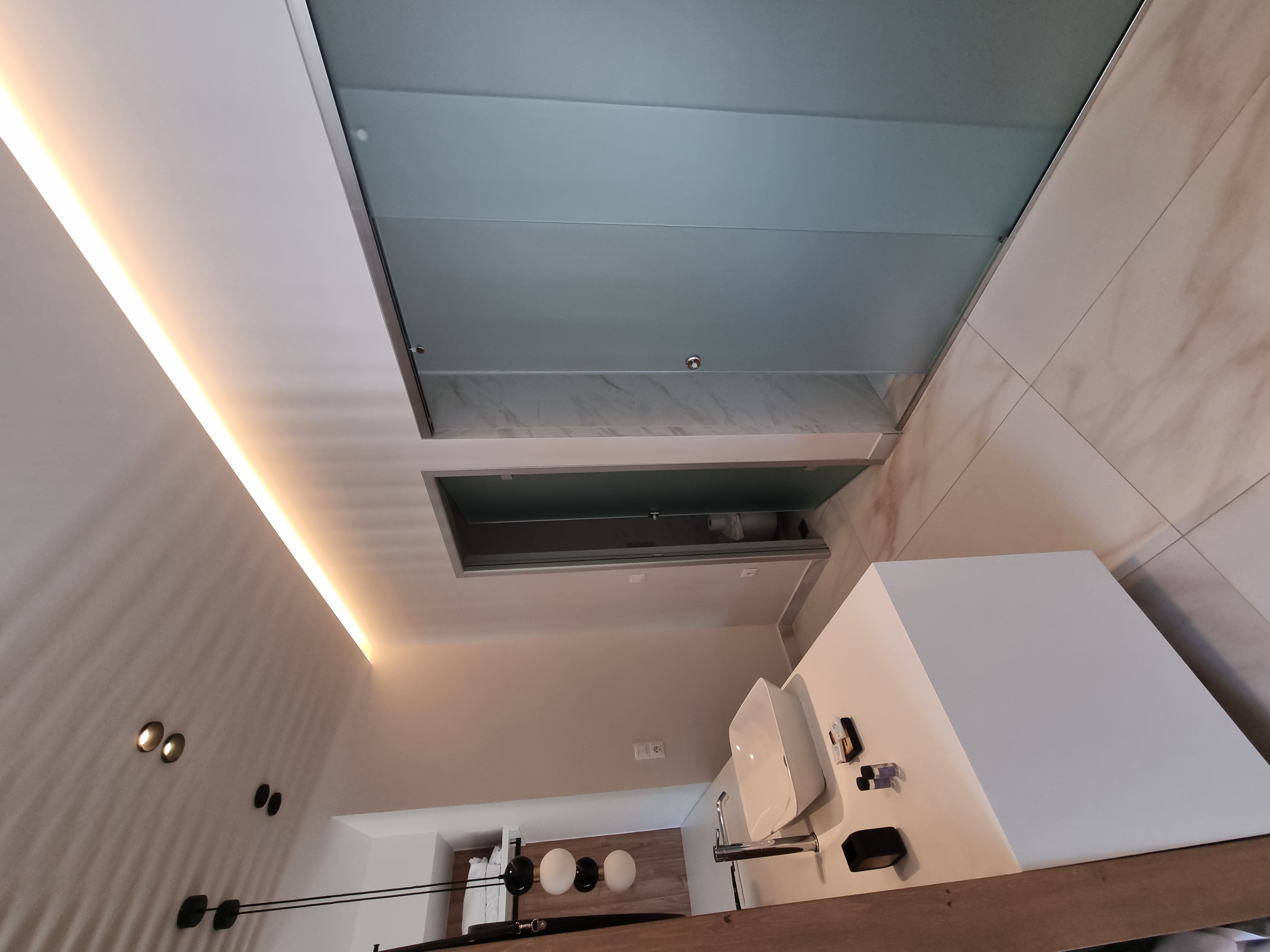 Leonidas Apartments 47/47