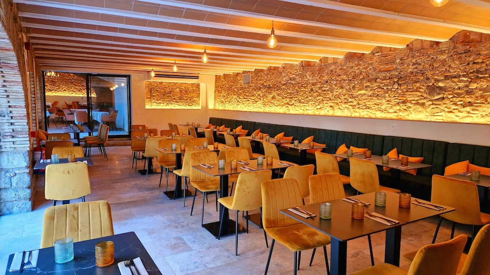 Boutique Hotel Comtal Empuries 37/50