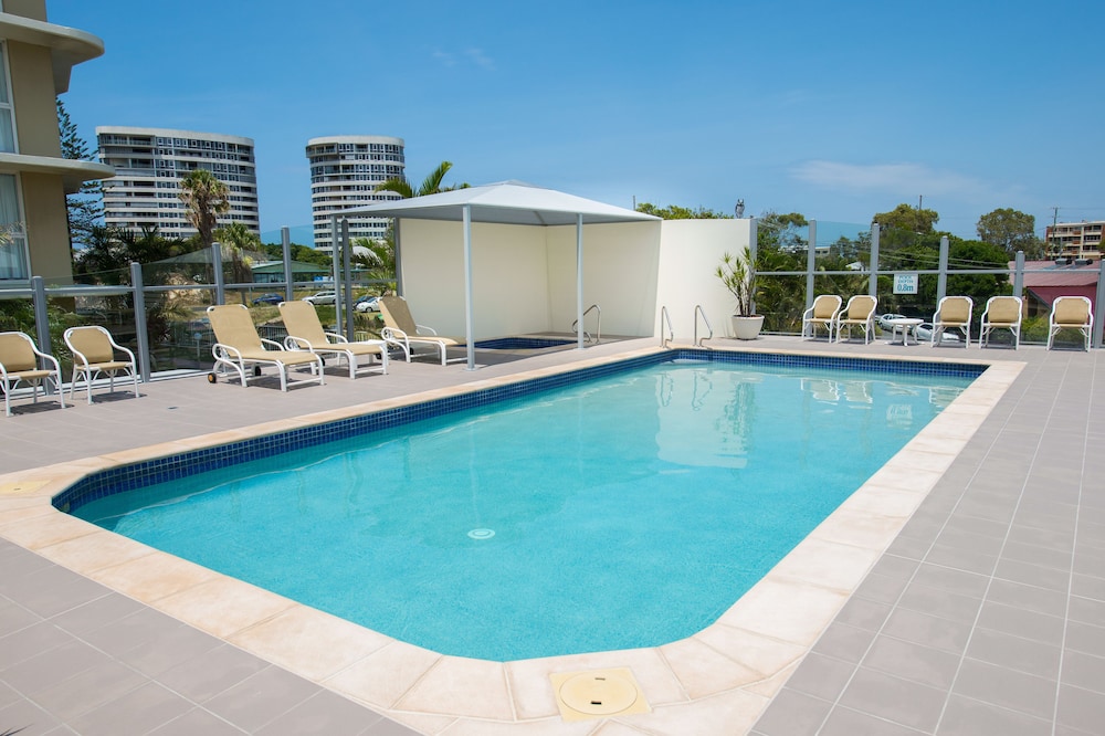 Beachcomber International Resort 2/37