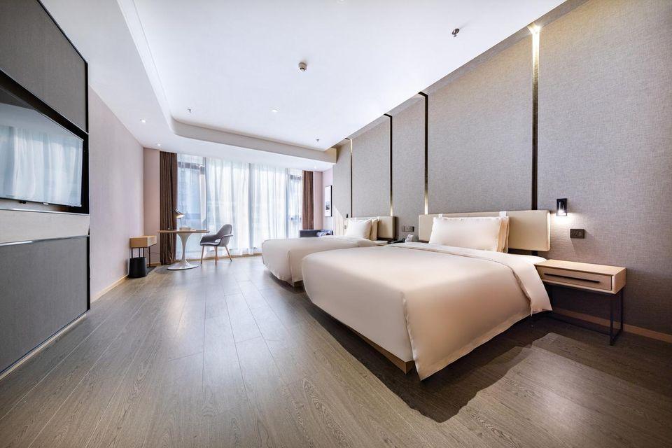 Elegant, 2 Double Beds