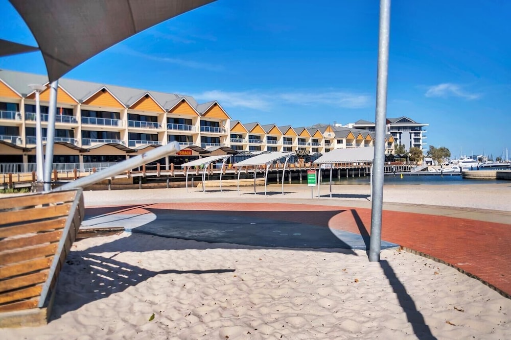 Mandurah Motel and Apartments 35/40