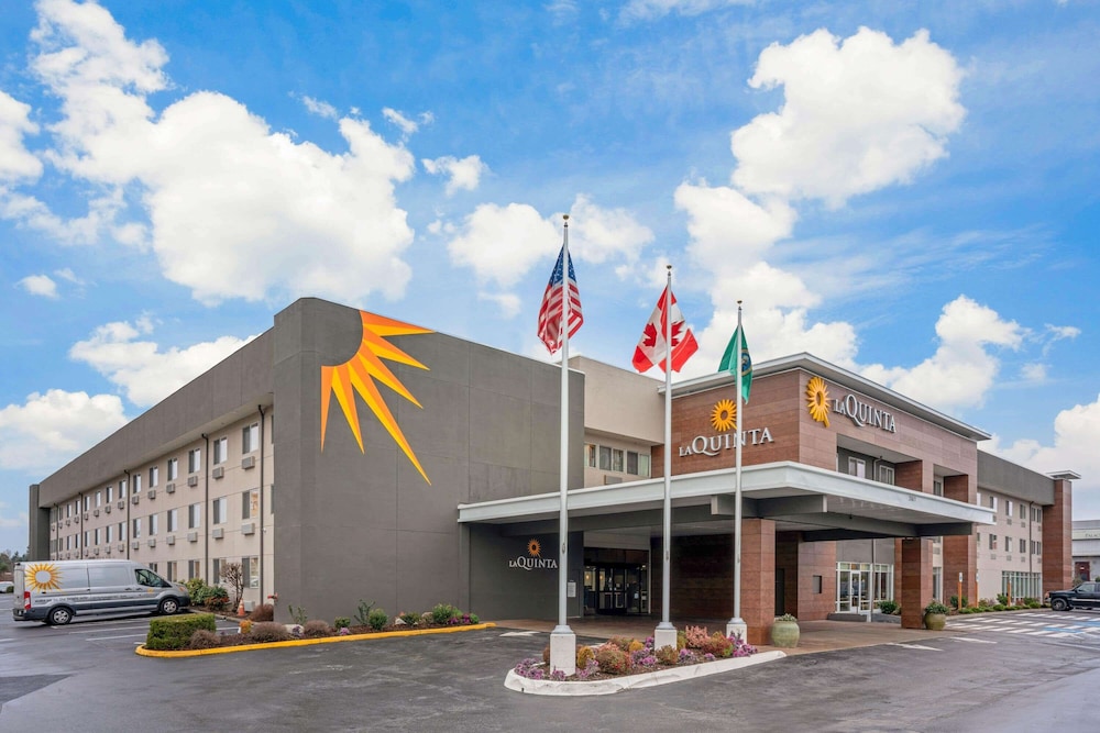 La Quinta Inn And Suites By Wyndham Seattle Federal Way 1/49