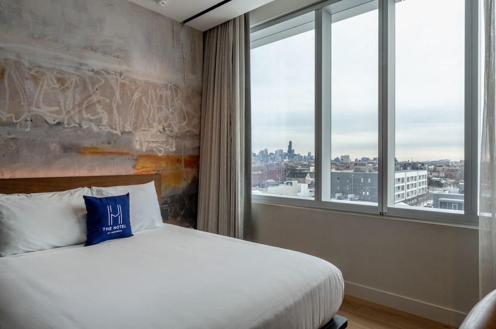 DELUXE, 2 QUEEN BEDS