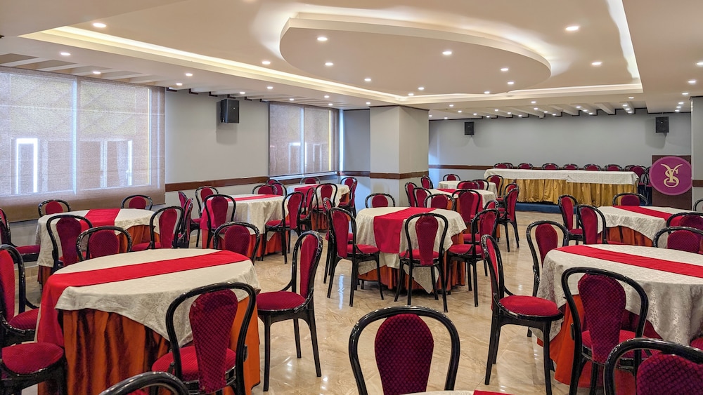 Jai Hotels 43/50