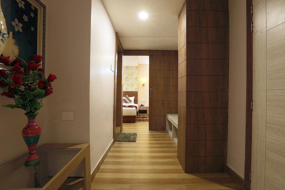 Hotel Sj International 21/40