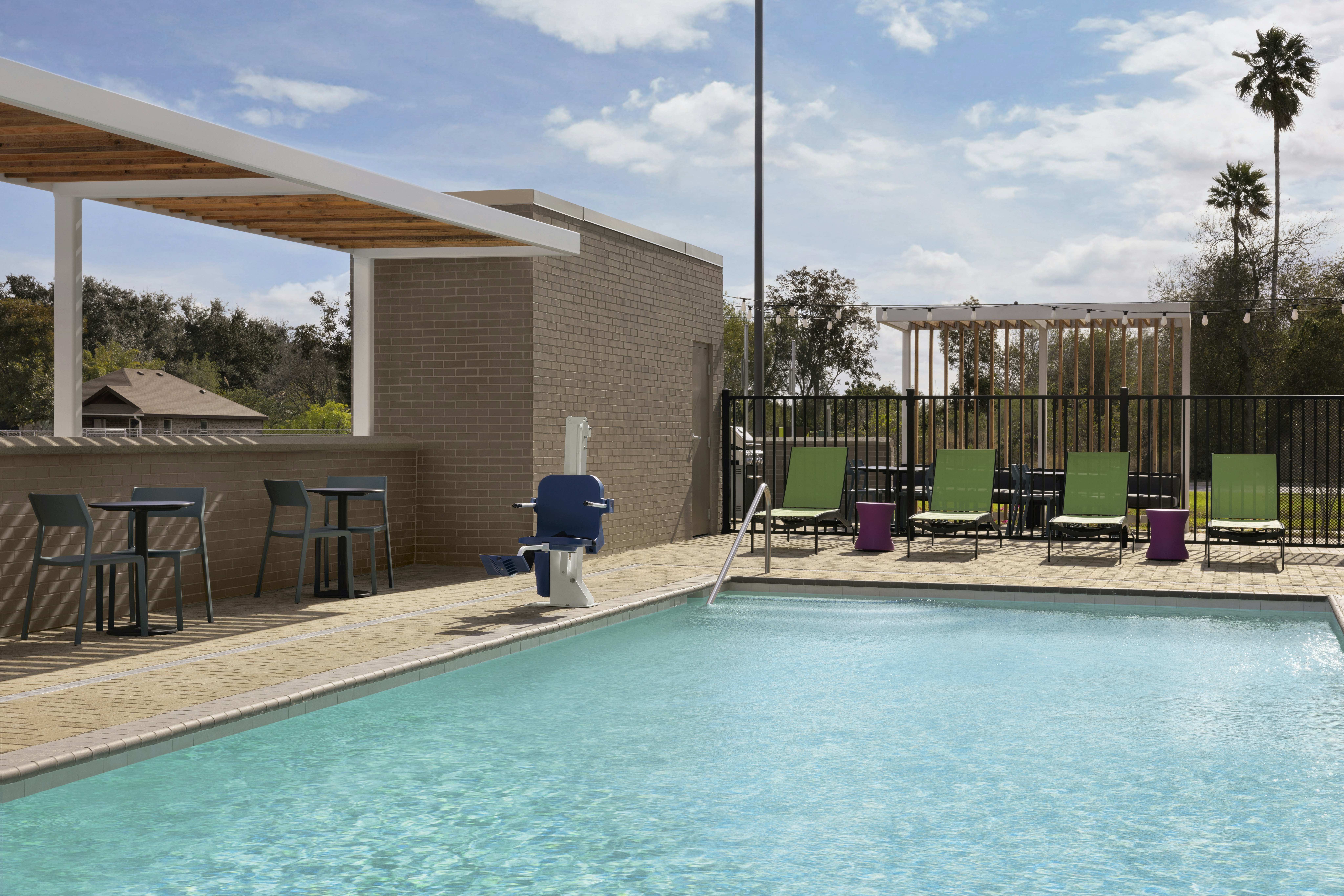 Home2 Suites by Hilton San Juan 32/33
