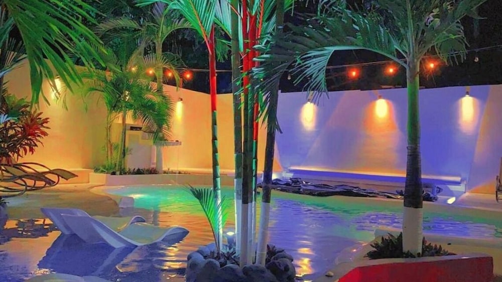 Millenniun Manuel Antonio 33/43
