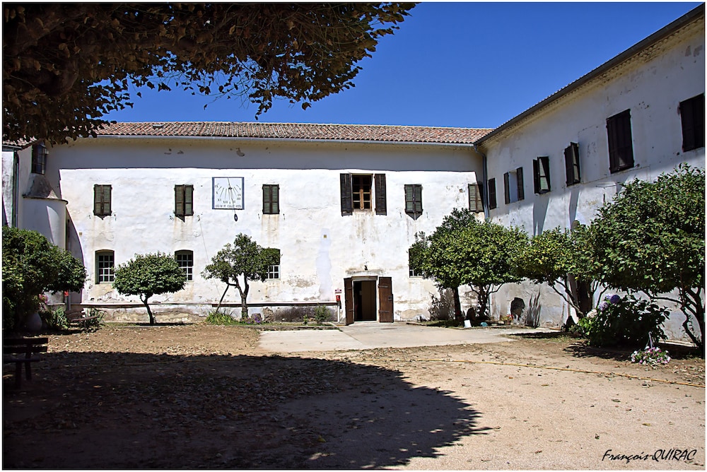 HOTEL DES DEUX SORRU 59/63