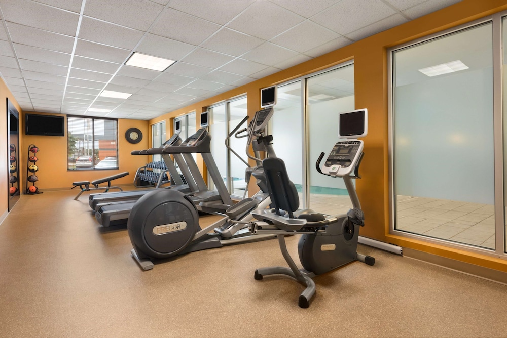 Hilton Garden Inn Dulles North 33/82