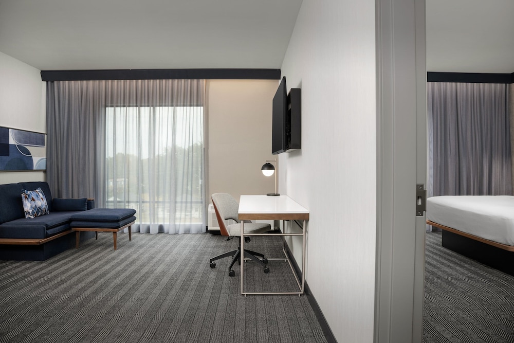 Courtyard by Marriott Northport 30/30