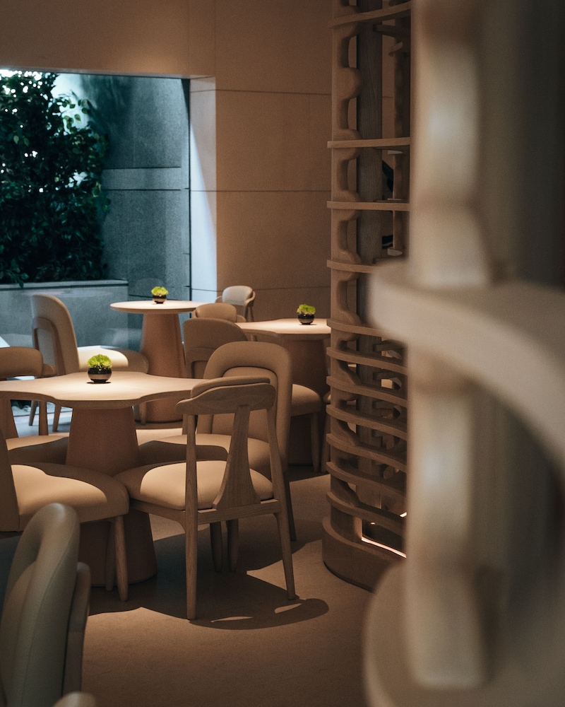 Upper House Hong Kong 53/65