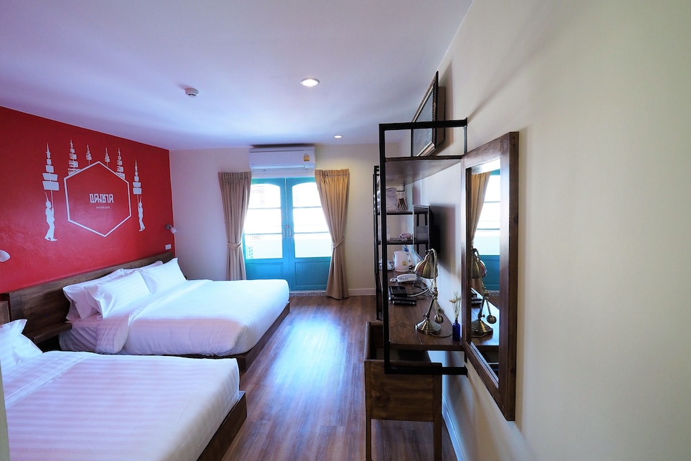 Siri Poshtel Bangkok 12/50