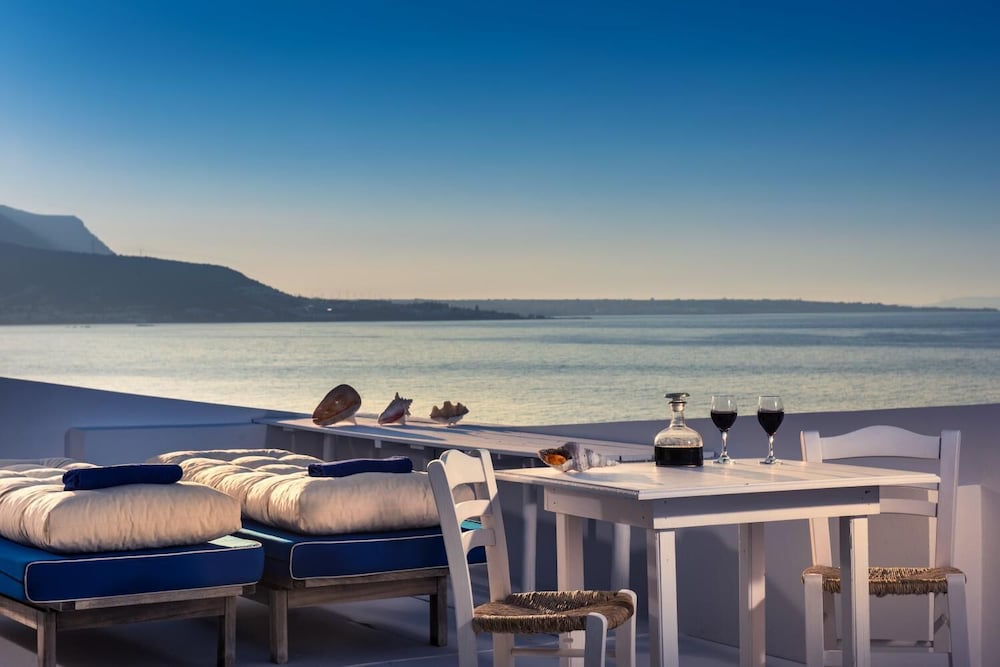 Parthenis Beach Apartments 46/50