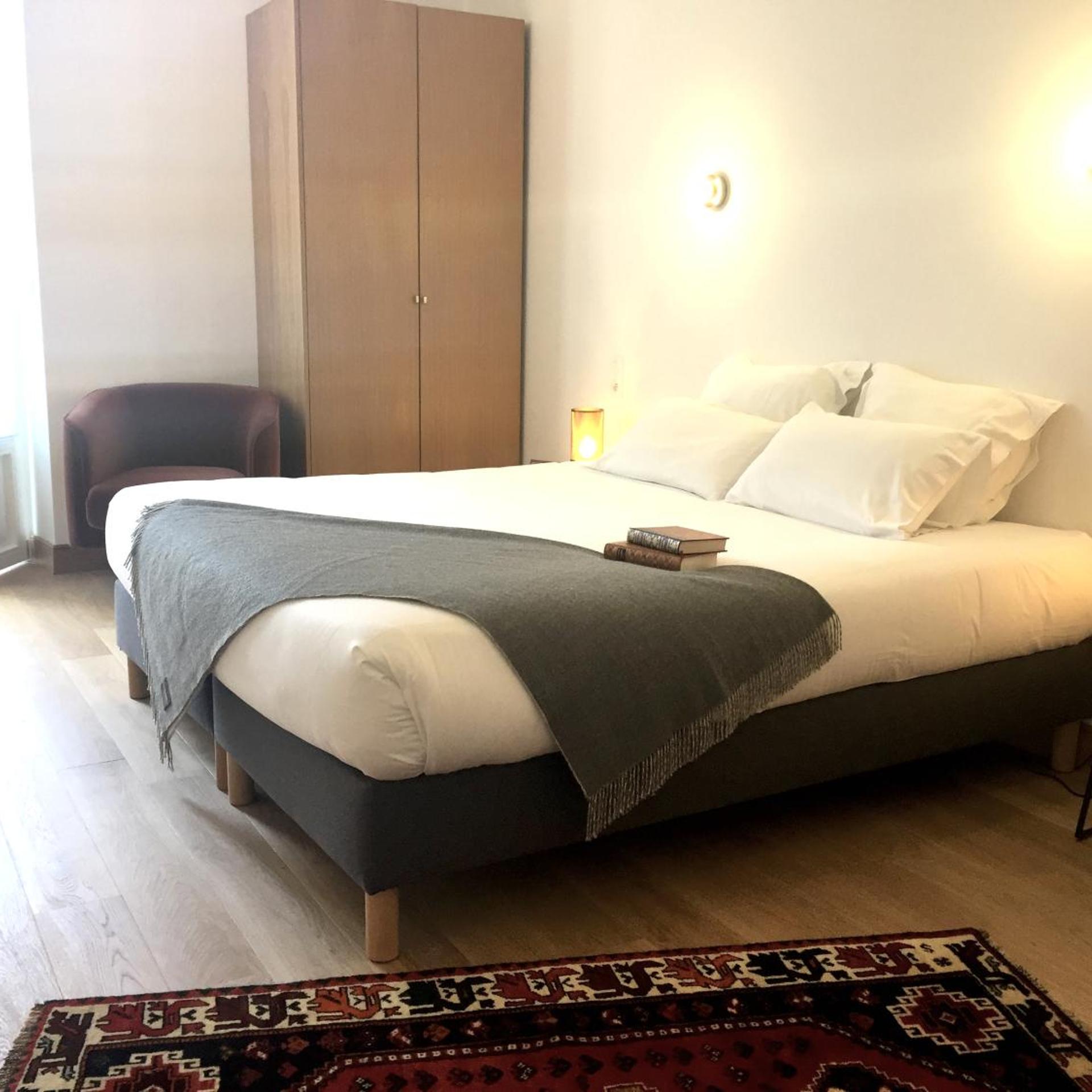 Premium, Double Bed
