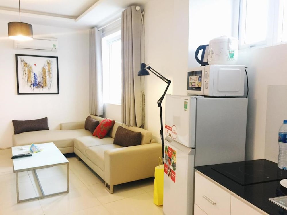 M-H Apartment Hotel 28/50