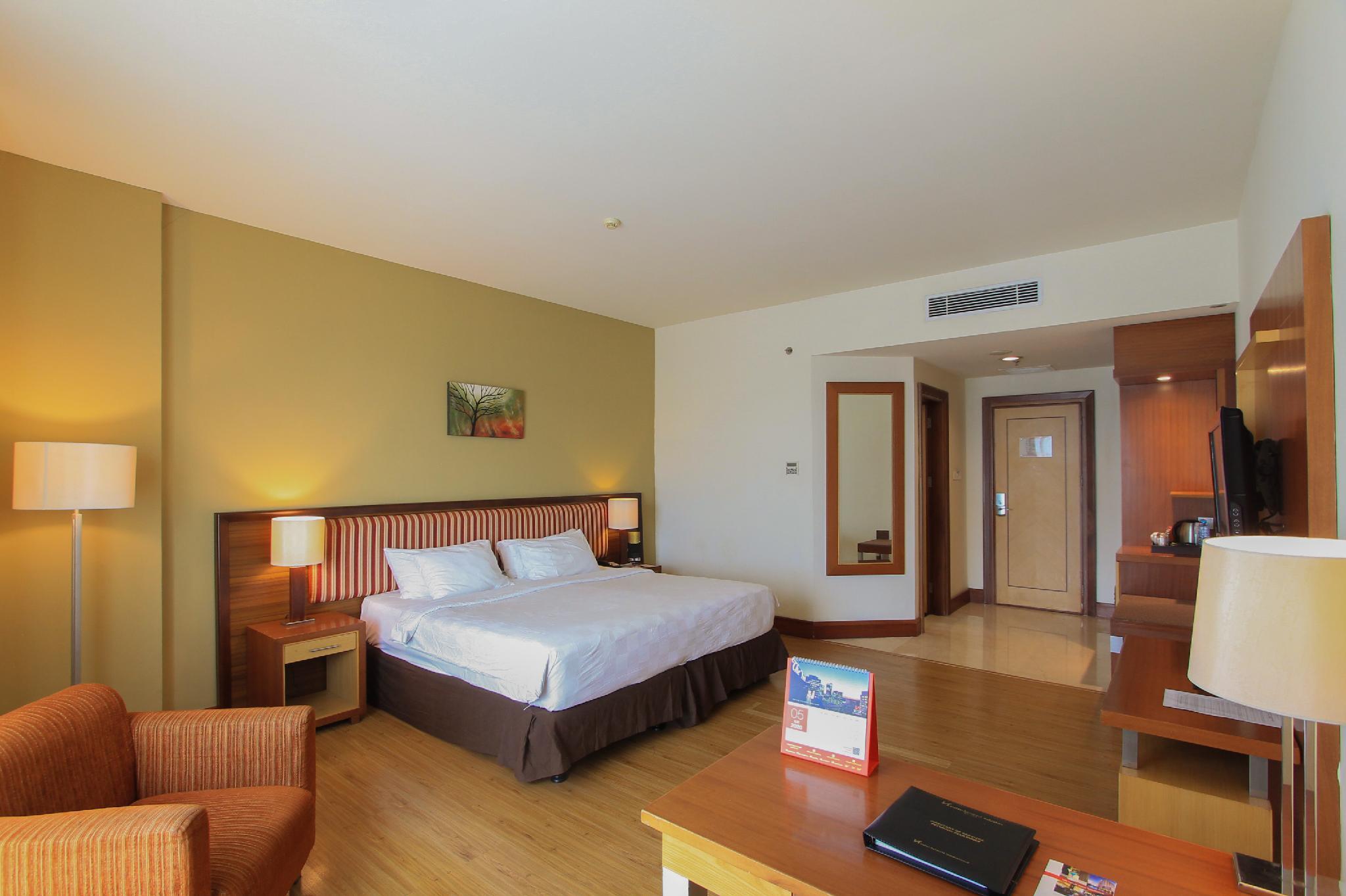 Hollywood, Deluxe, Twin Beds, King Bed