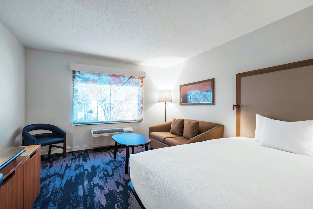 Fairfield Inn Suites by Marriott Atlanta Kennesaw 5/50