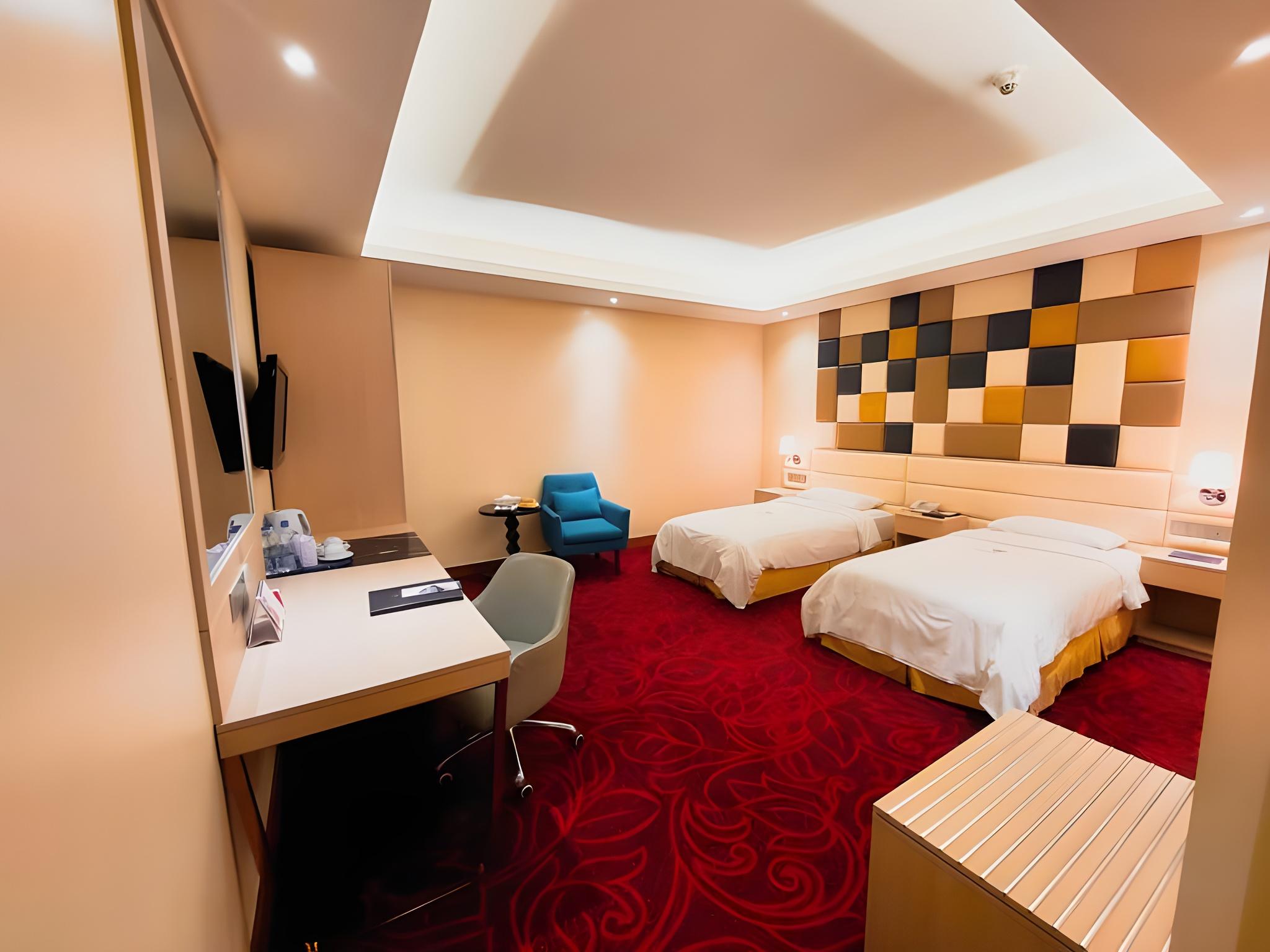 LUXURY DELUXE TWIN ROOM