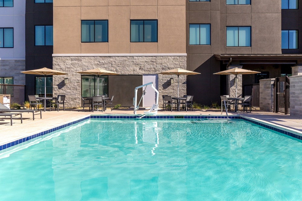 Residence Inn Fairfield Napa 35/39