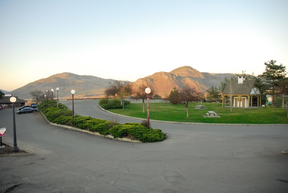 The Vista Inn 57/60