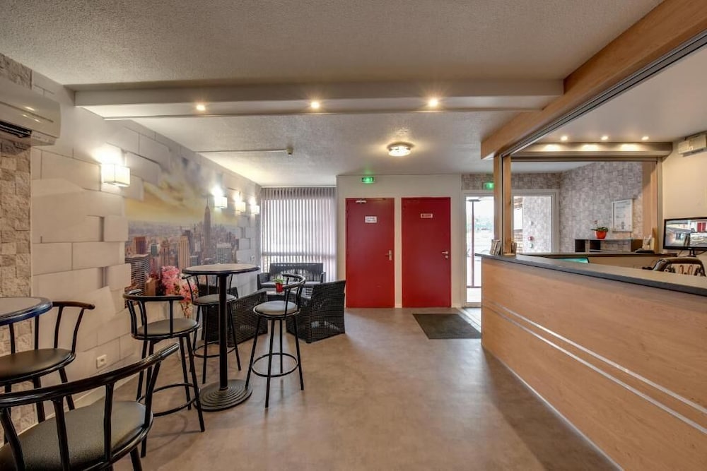 Brit Hotel Confort Thouars 7/48