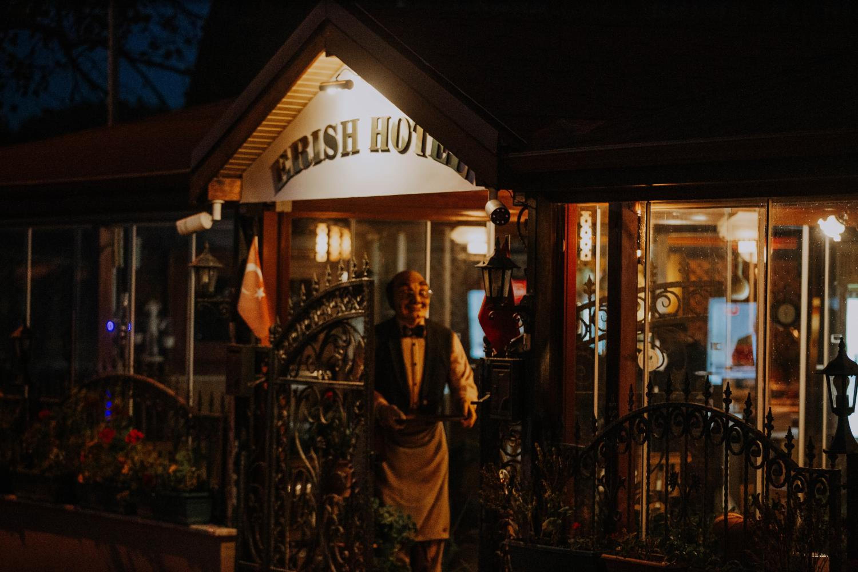 Erish Apart Hotel 16/35