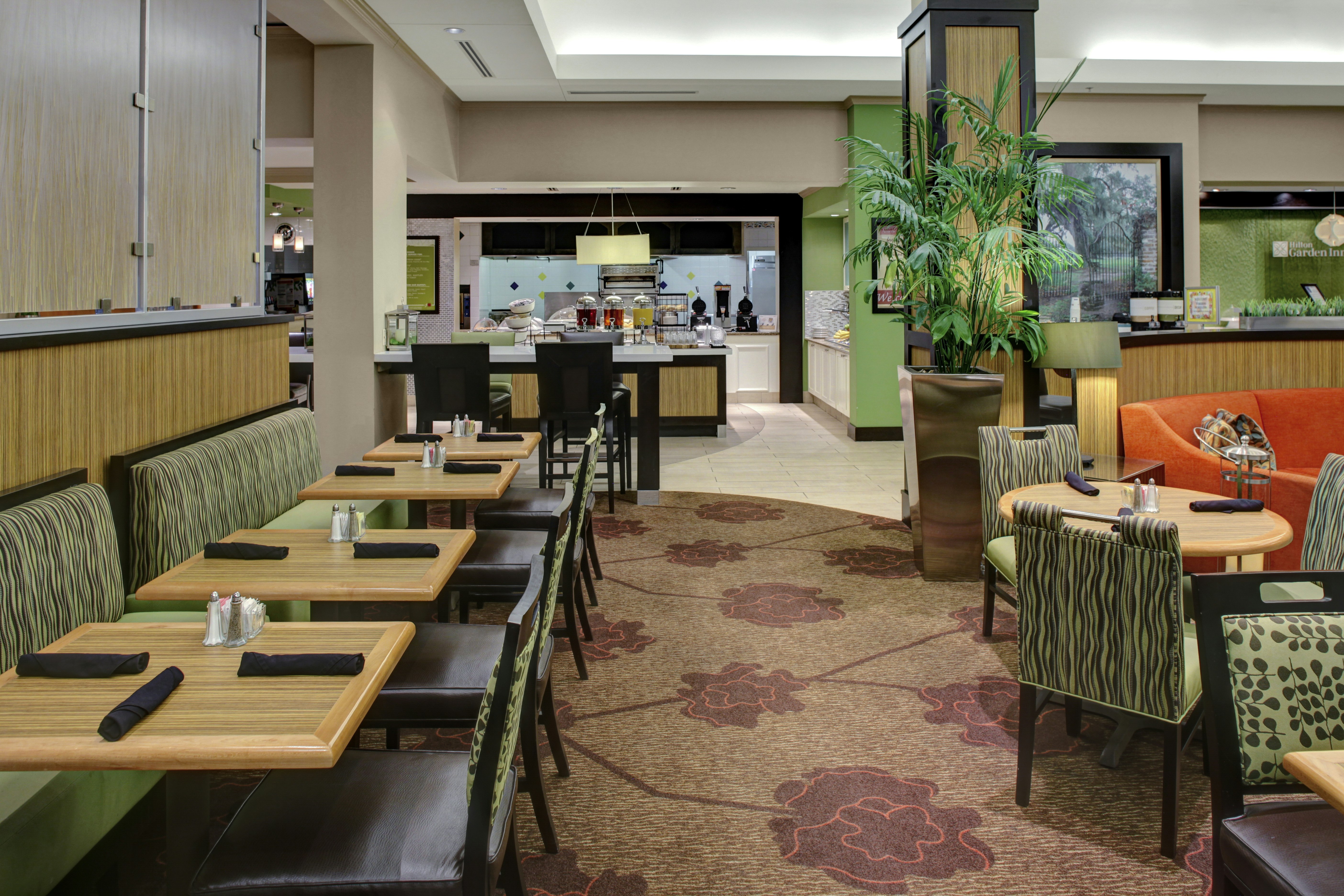 Hilton Garden Inn Atlanta North/Alpharetta 18/36