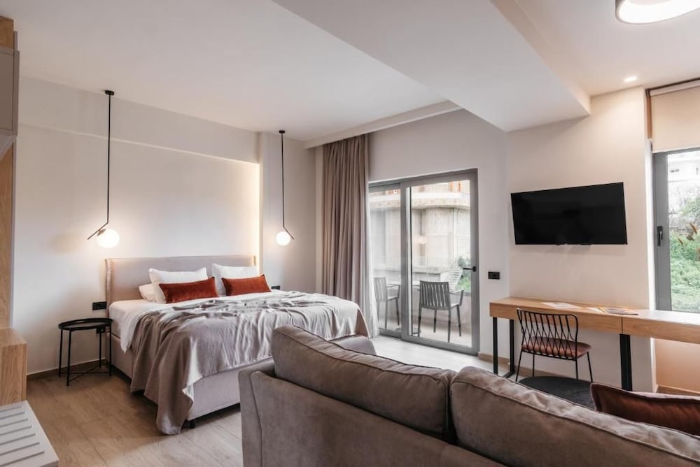 The City Hotel and Suites - Adults Only 26/61