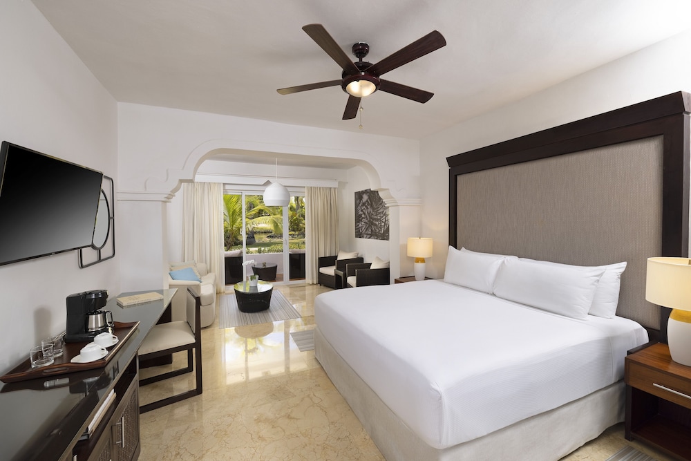 Melia Caribe Beach Resort - All Inclusive 12/46