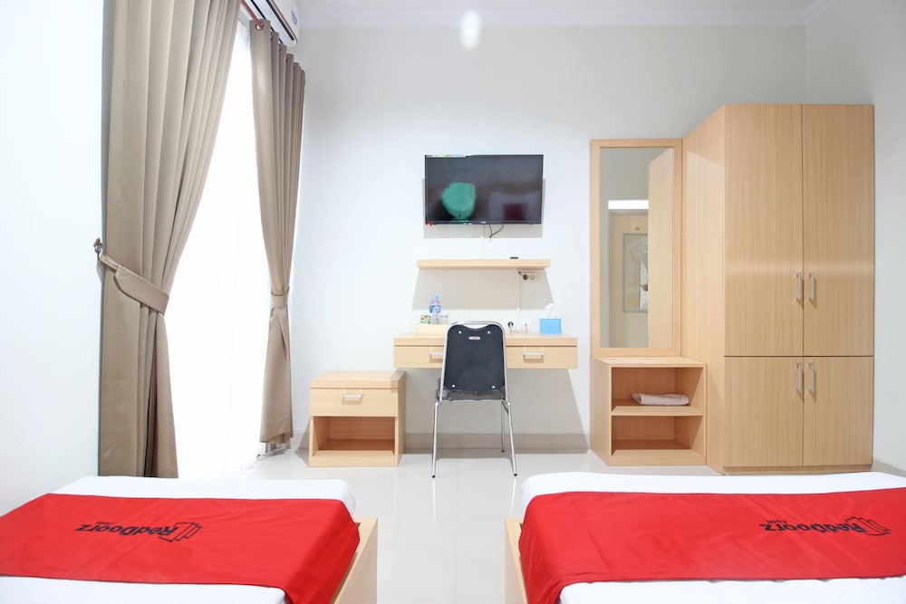 Reddoorz Near Amikom Yogyakarta 24/42