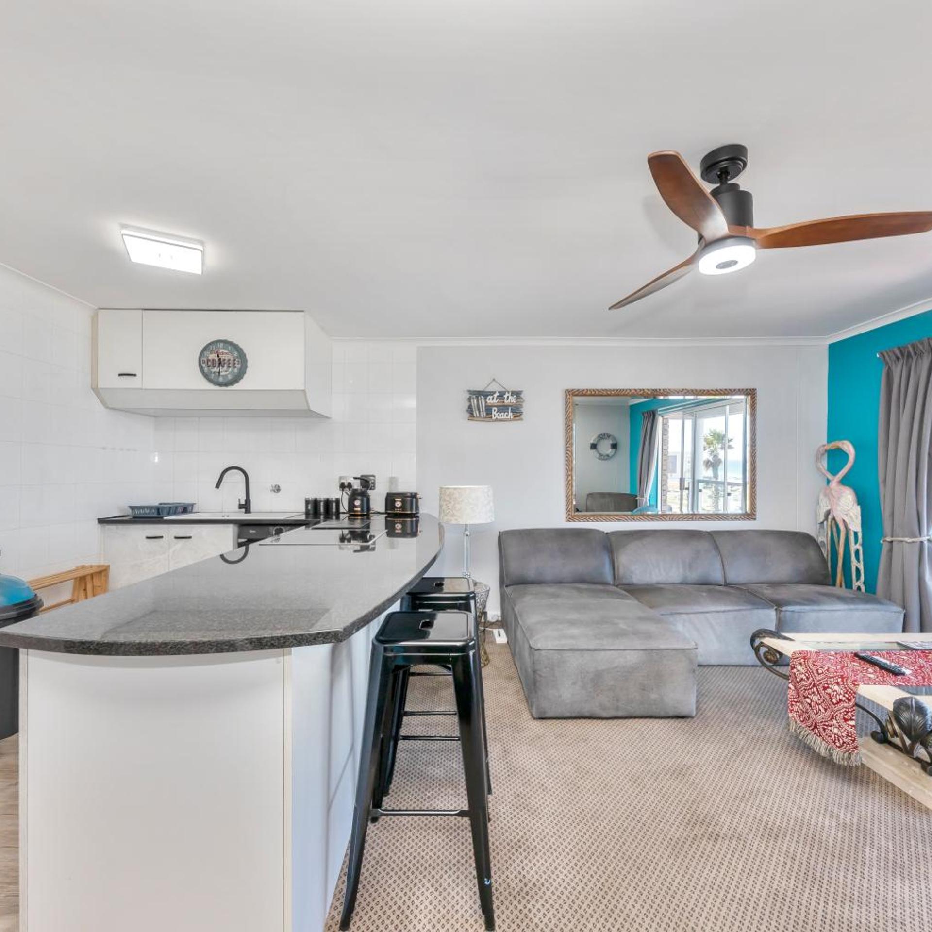 Sea Breeze Apartments 22/35