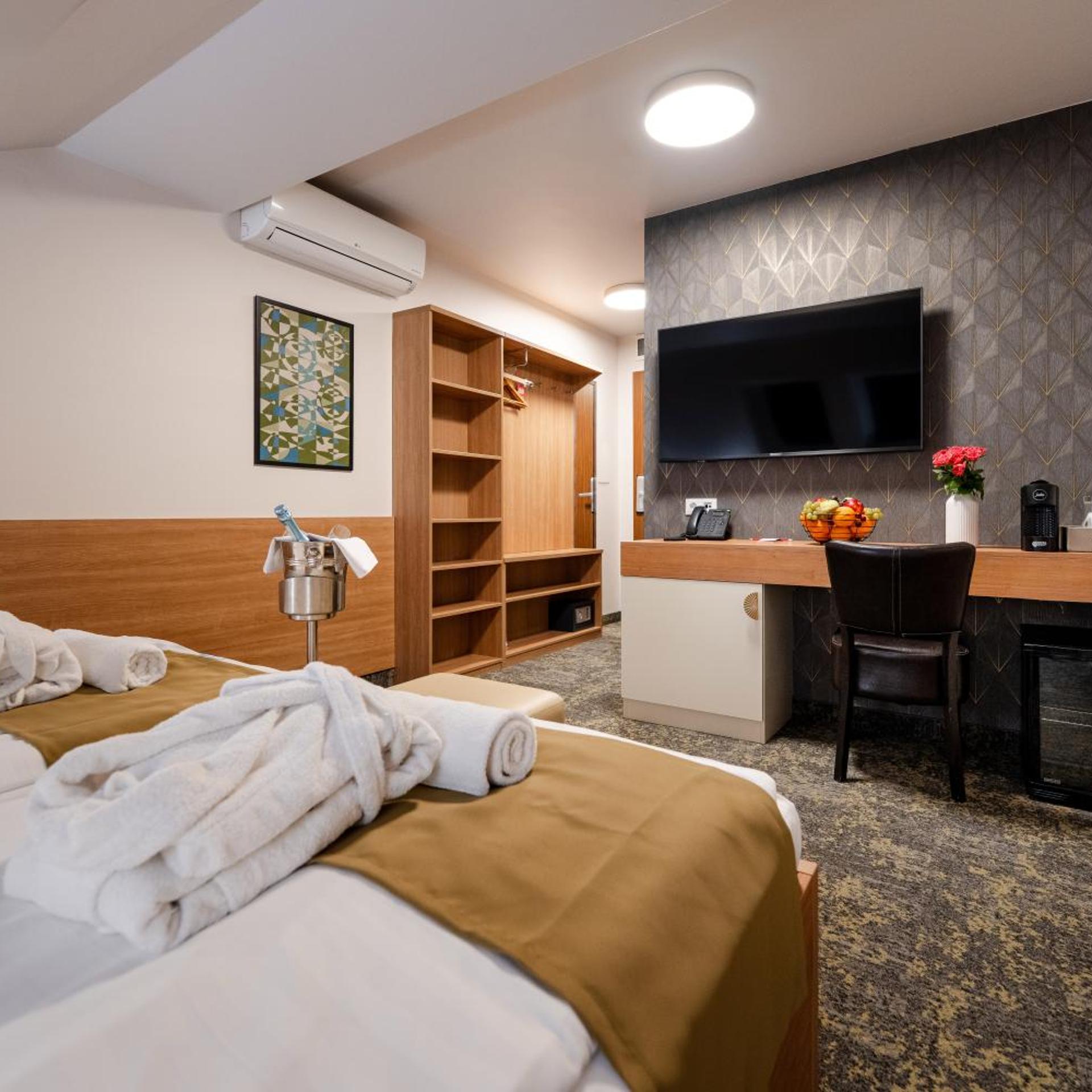 Room, Twin Beds, Attic
