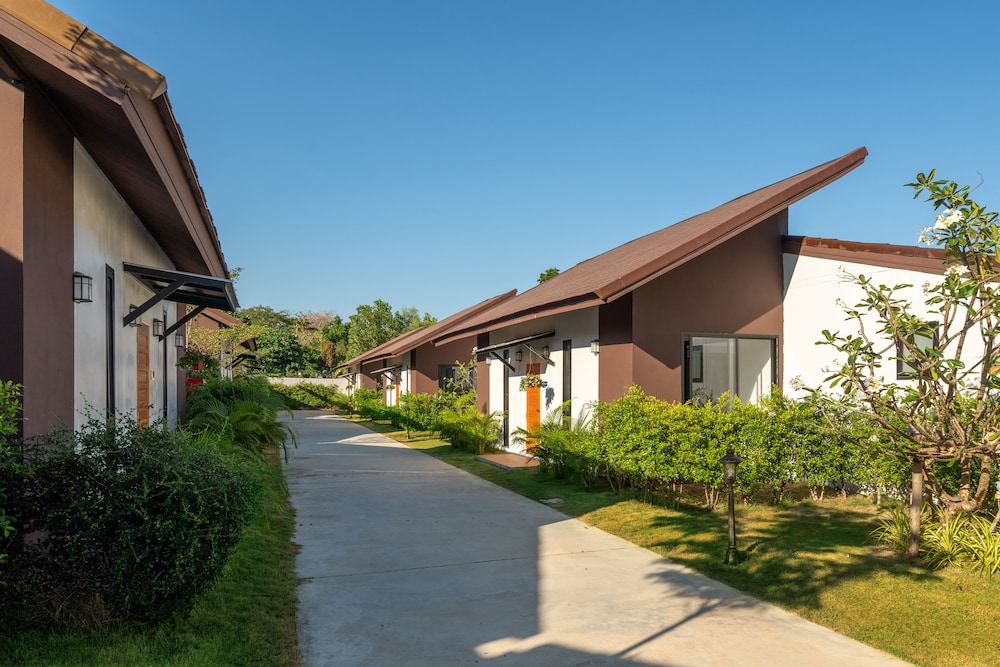 Thames Tara Private Pool Villa Rawai Phuket 42/48