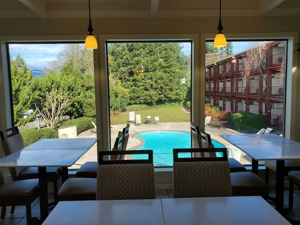 Best Western Plus Humboldt House Inn 40/44