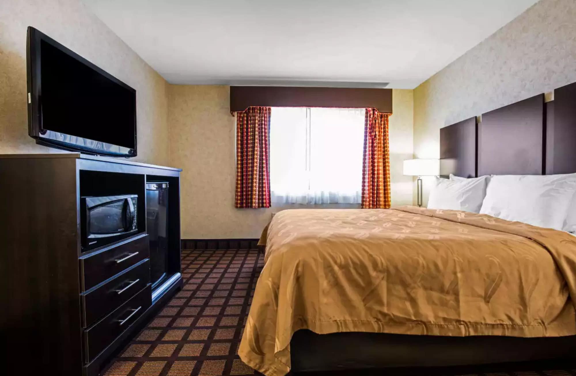 Standard, King Bed