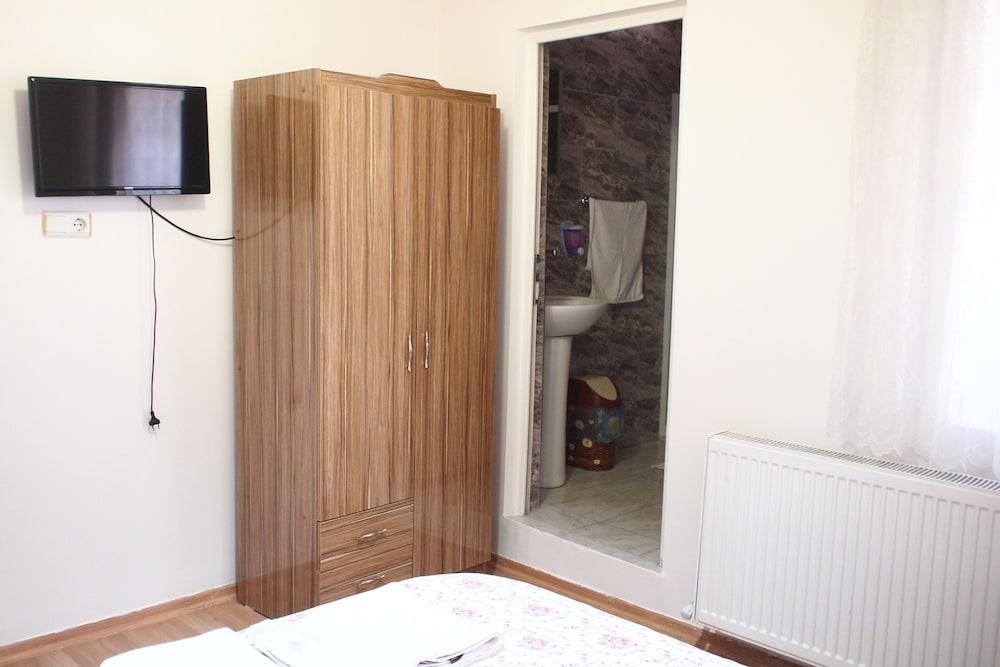 Emre's Stone House 28/50