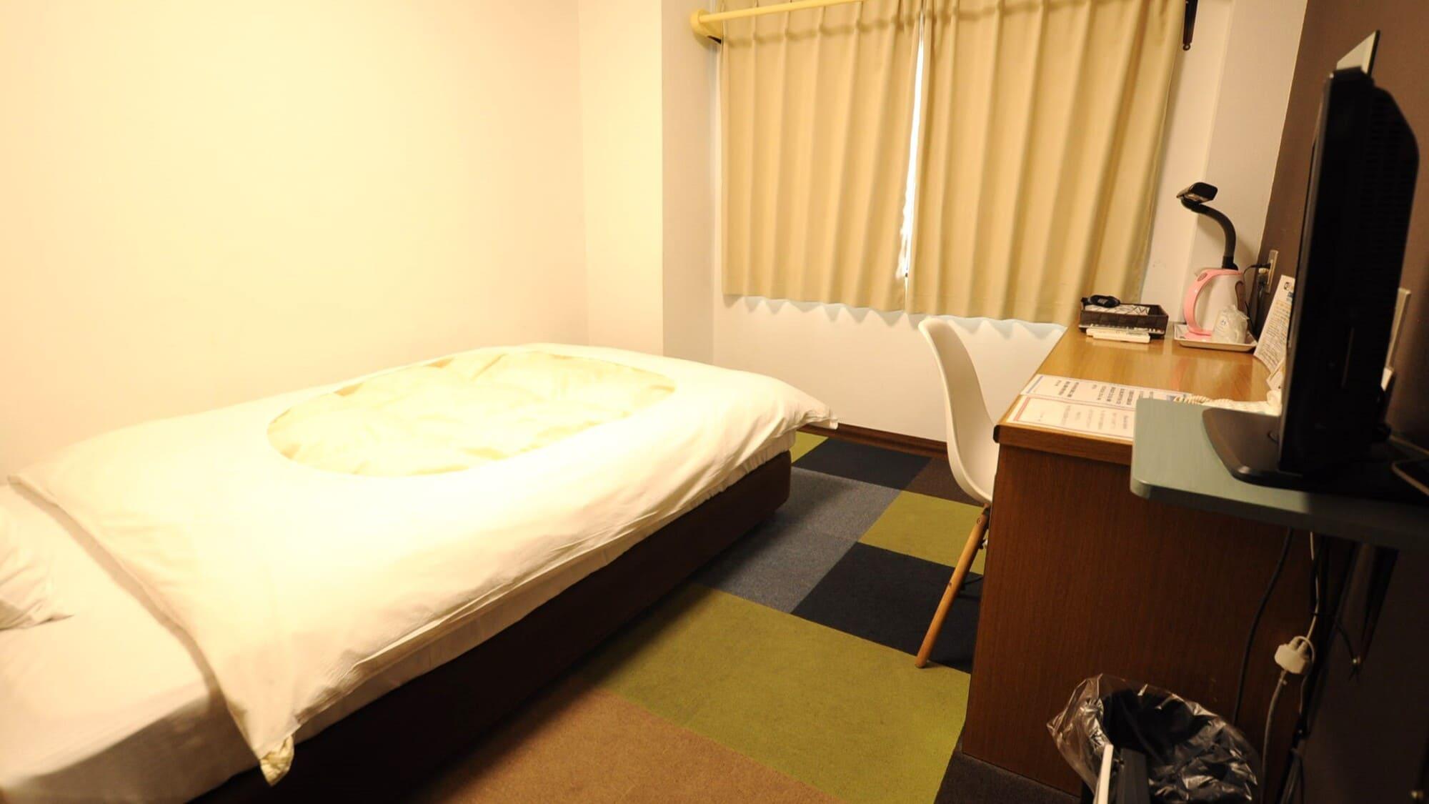 Semi Room, Semi Double Bed