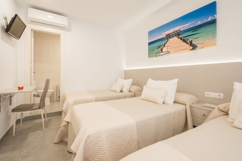 Hostal Romerito 13/37