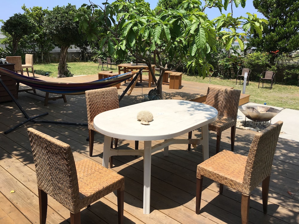 Hali Hali House 24/41