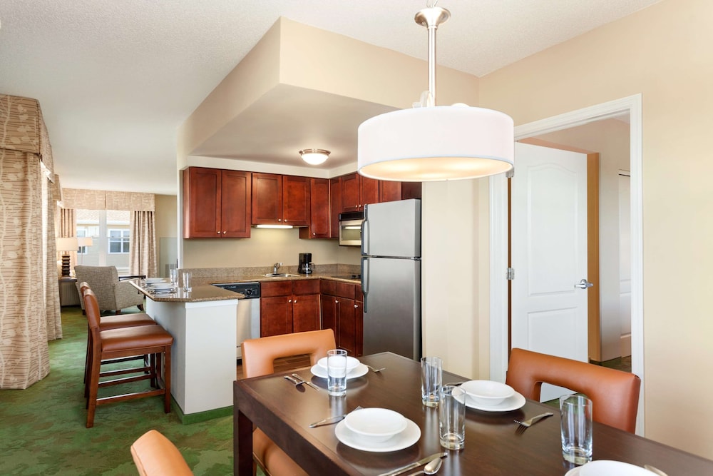 Homewood Suites by Hilton Reading 32/51