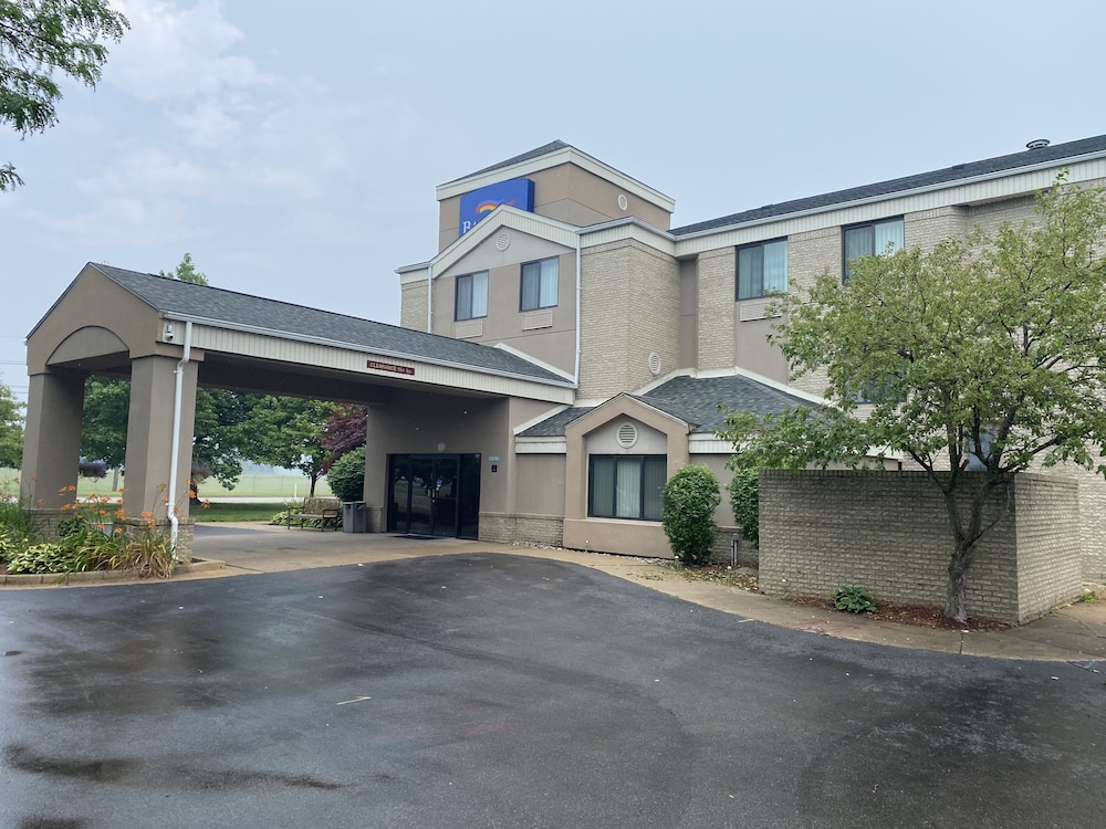 Baymont By Wyndham Flat Rock 39/49