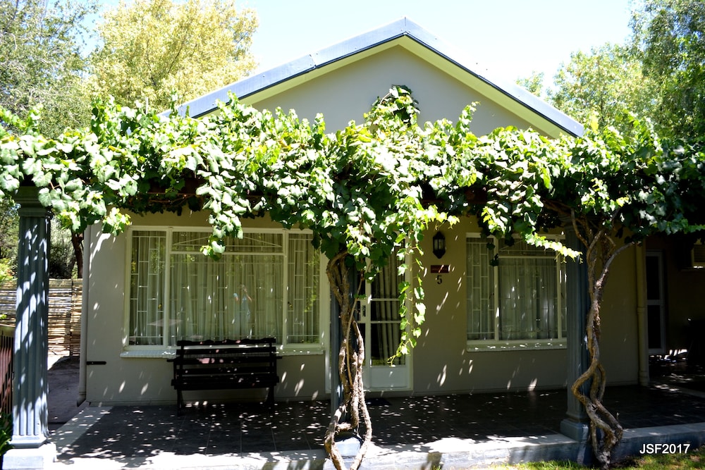 La Paix Guest House 1/49