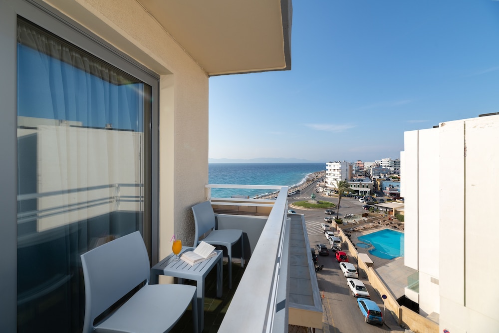 Nafsika Hotel 29/39