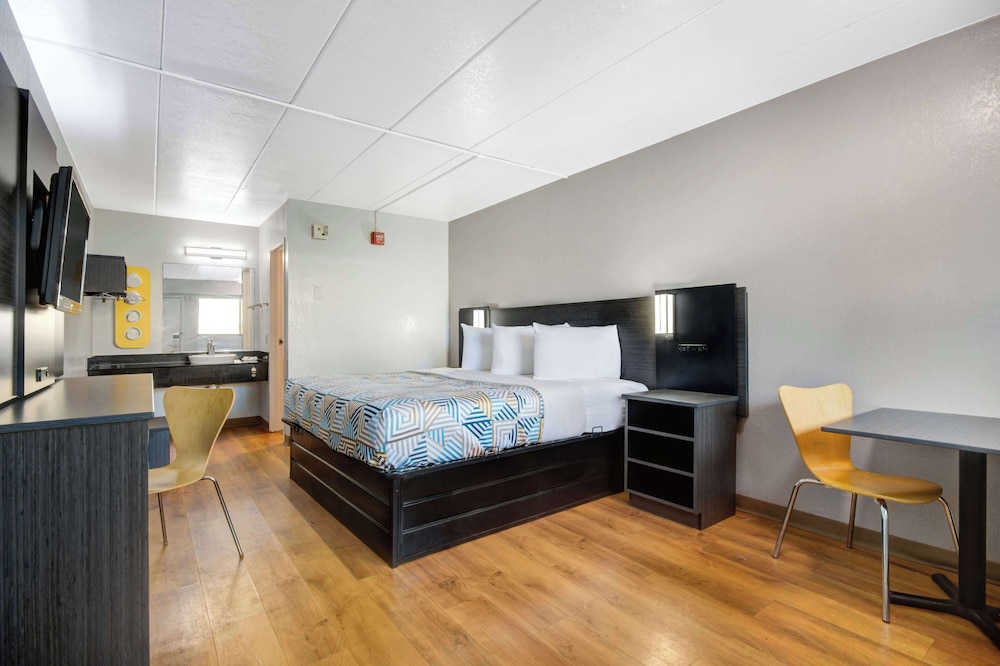 Motel6 York, PA 16/58